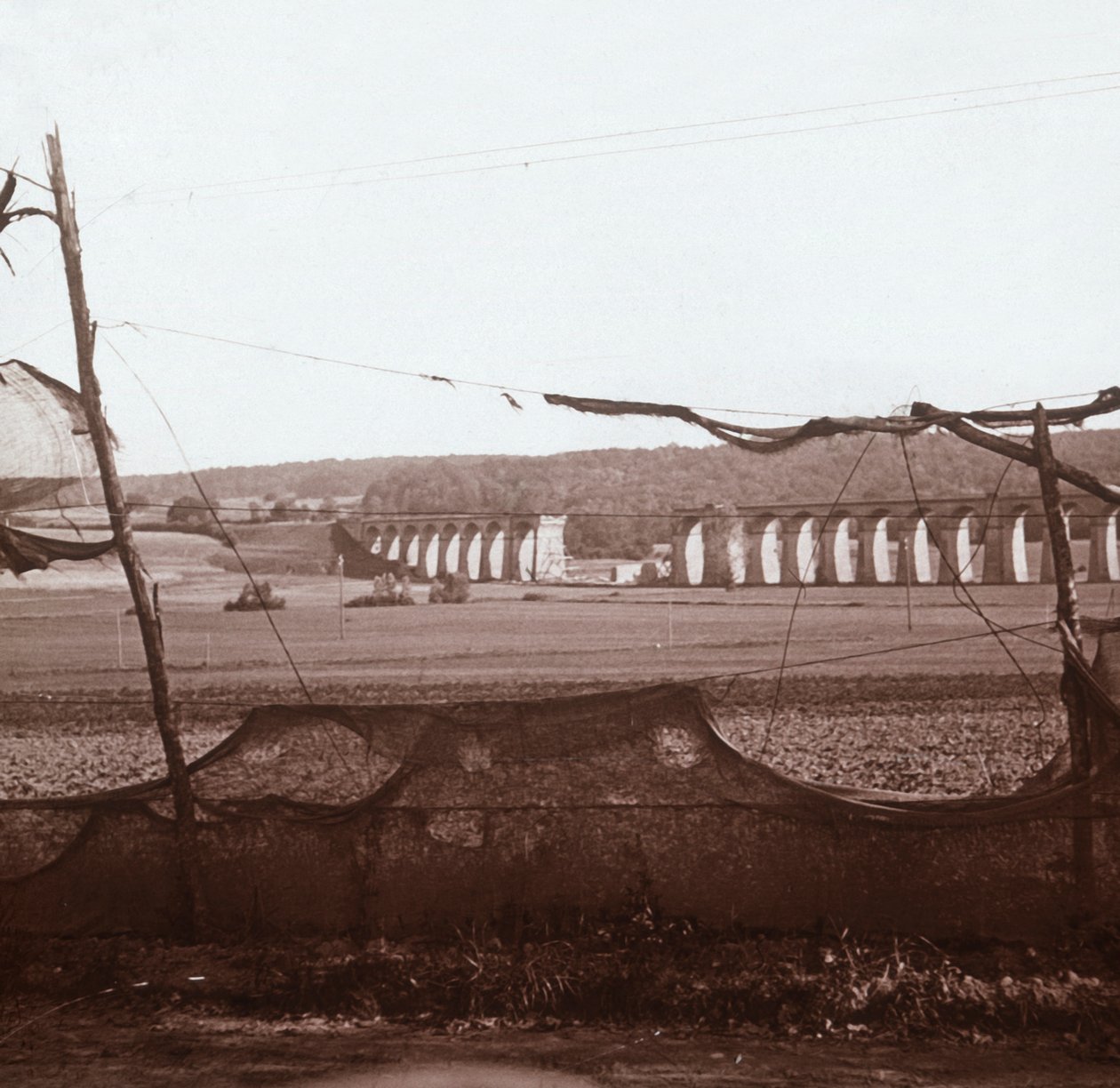 Dannemarie Viaduct ، شمال فرنسا ، c1914-c1918 بواسطة غير معروف