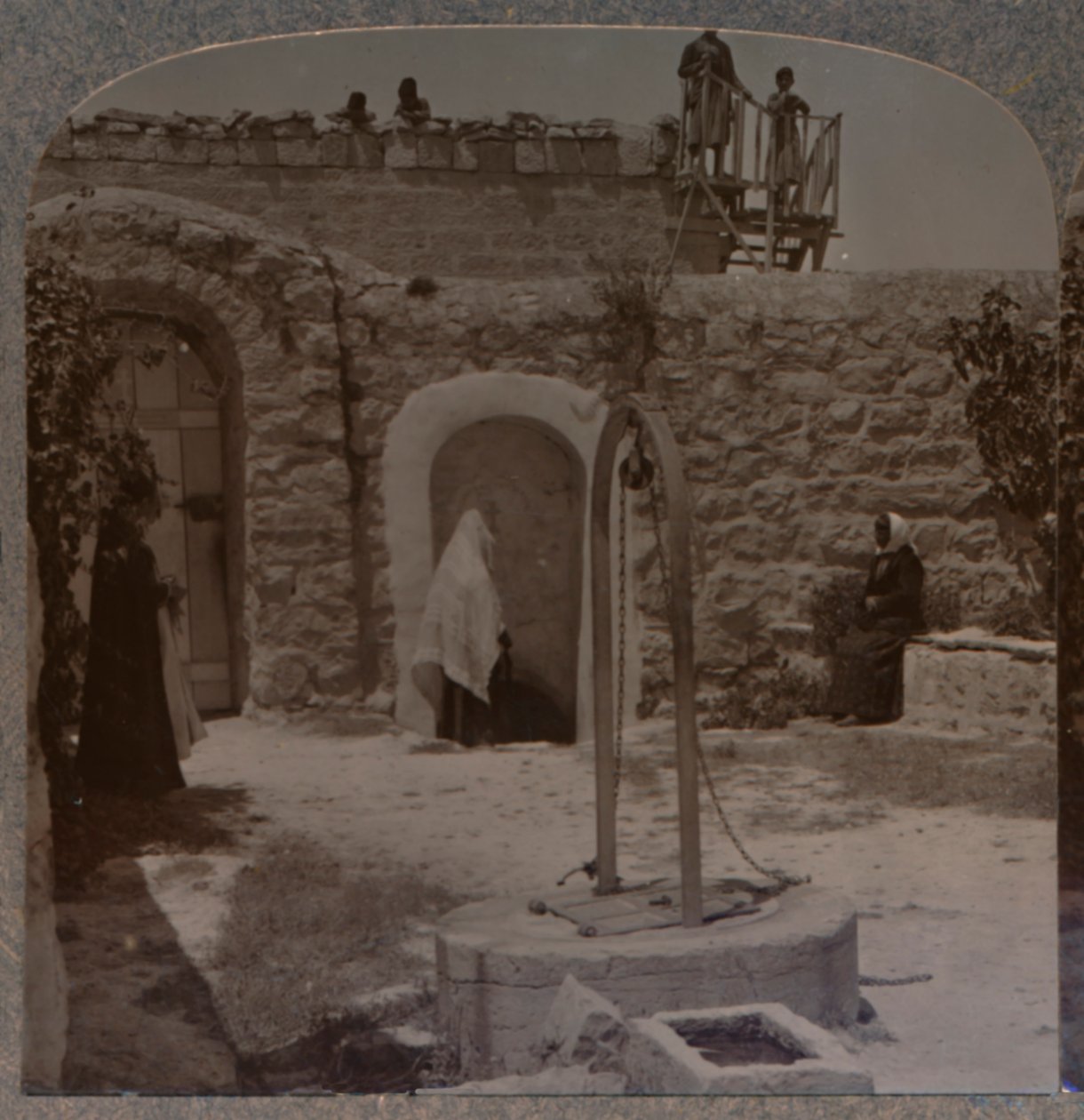 ديفيدز جيدا في ضواحي بيت لحم ، c1900 بواسطة غير معروف