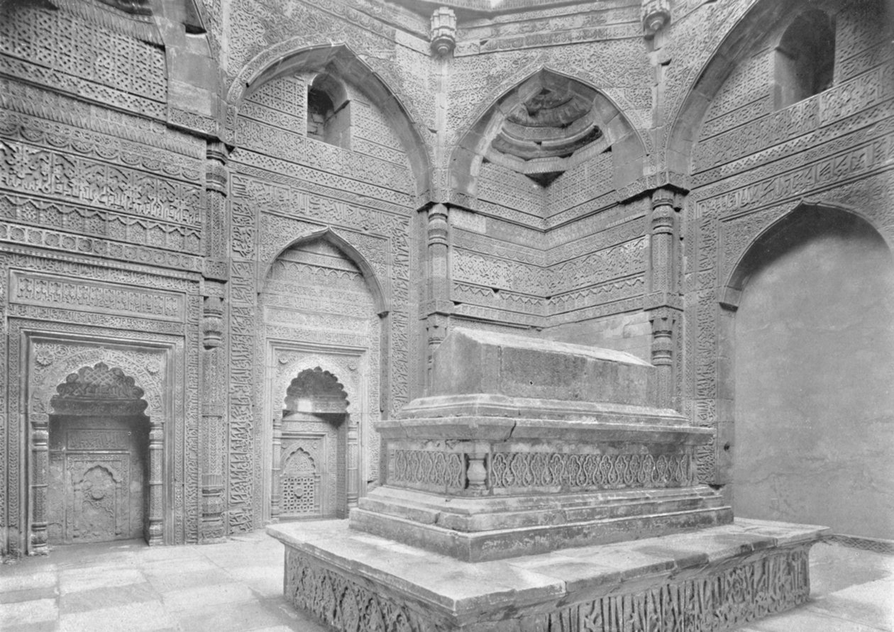 دلهي. قبر التماش أول ملك دلهي ، c1910. بواسطة غير معروف