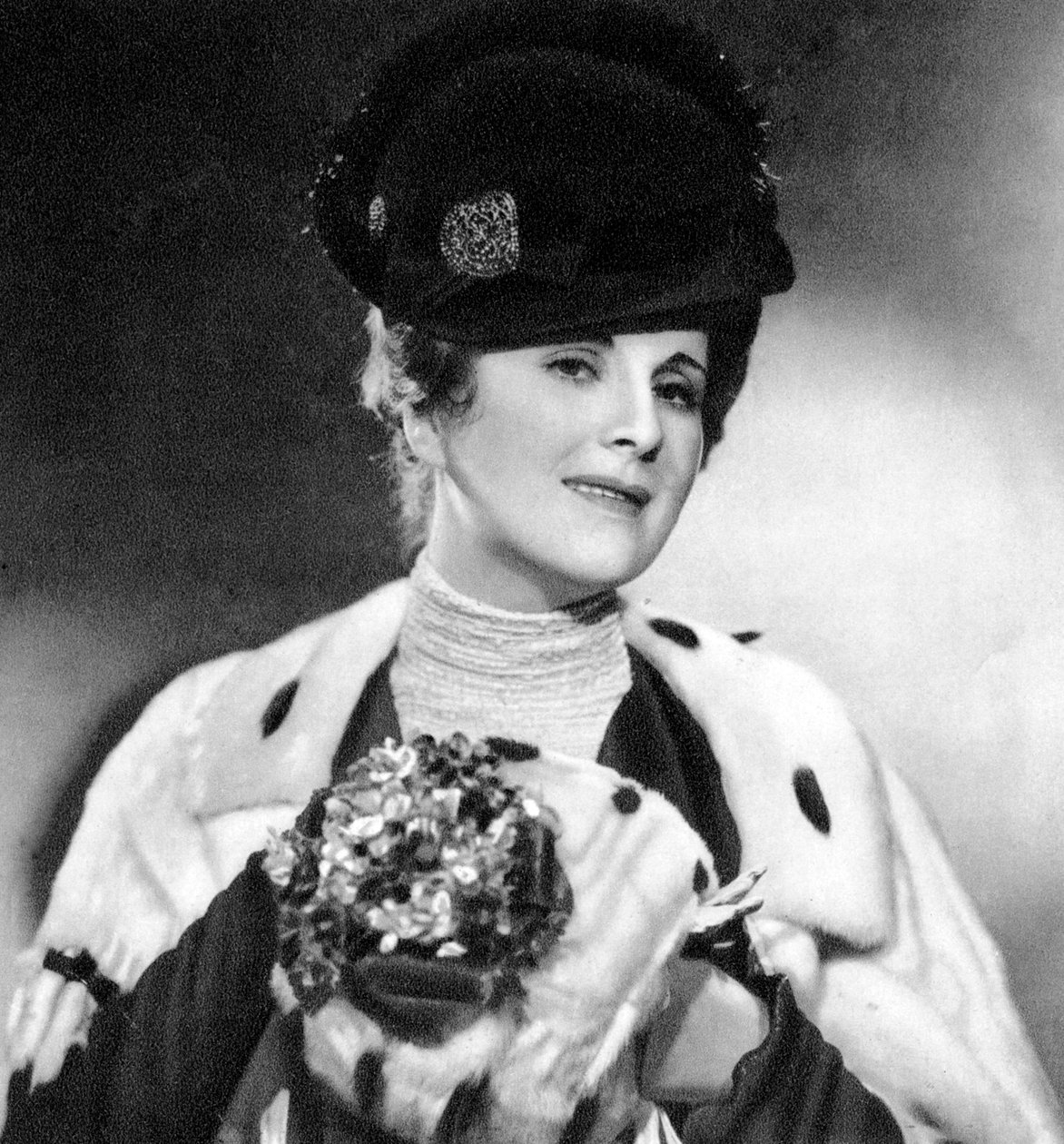 ديانا وينيارد ، المسرح البريطاني والممثلة السينمائية ، 1934-1935 بواسطة غير معروف