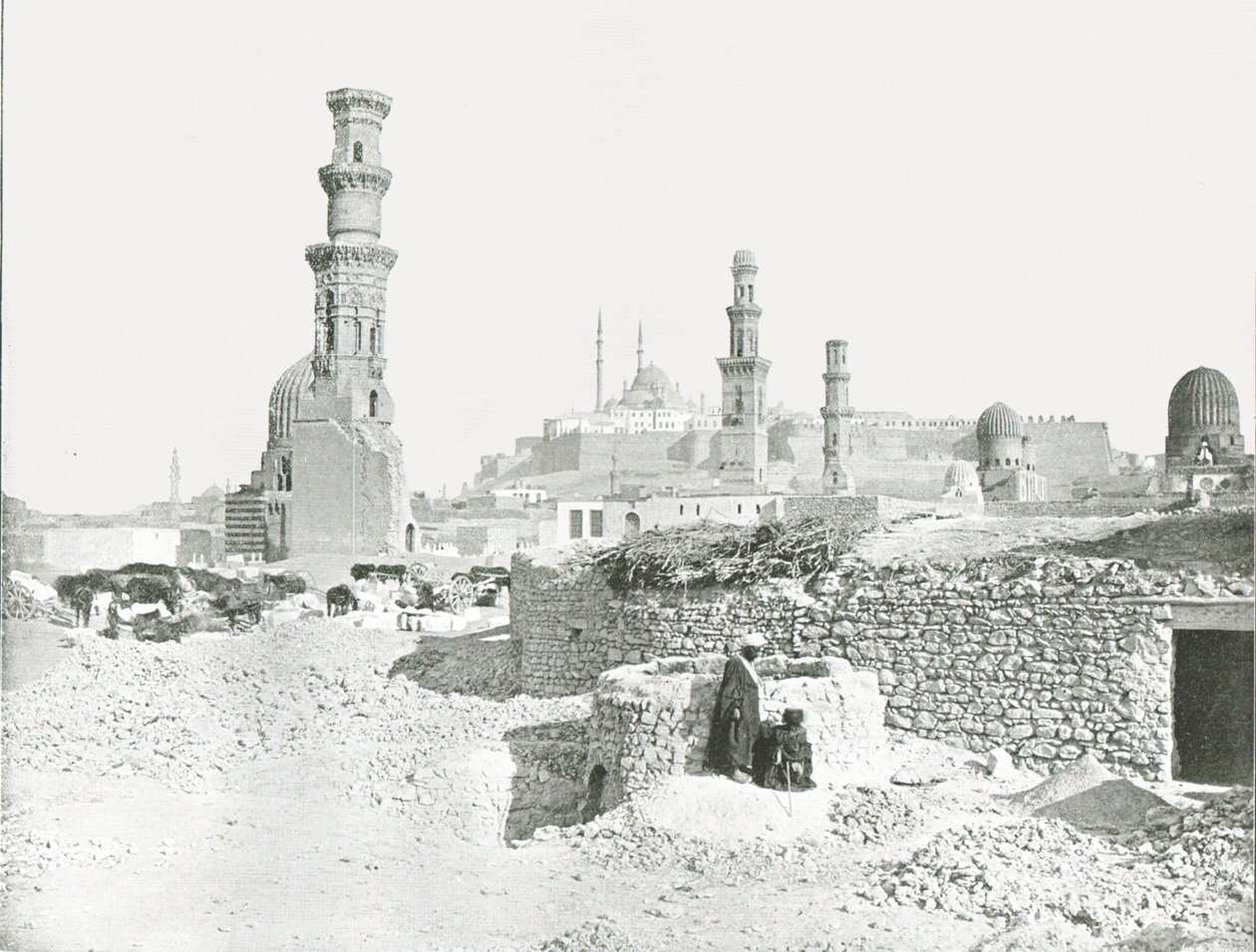 منظر بعيد للقلعة ، القاهرة ، مصر ، 1895. بواسطة غير معروف