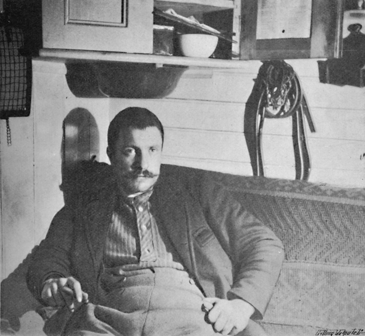 د. نعمة في مقصورته ، 1893-1896 ، 1897 بواسطة غير معروف