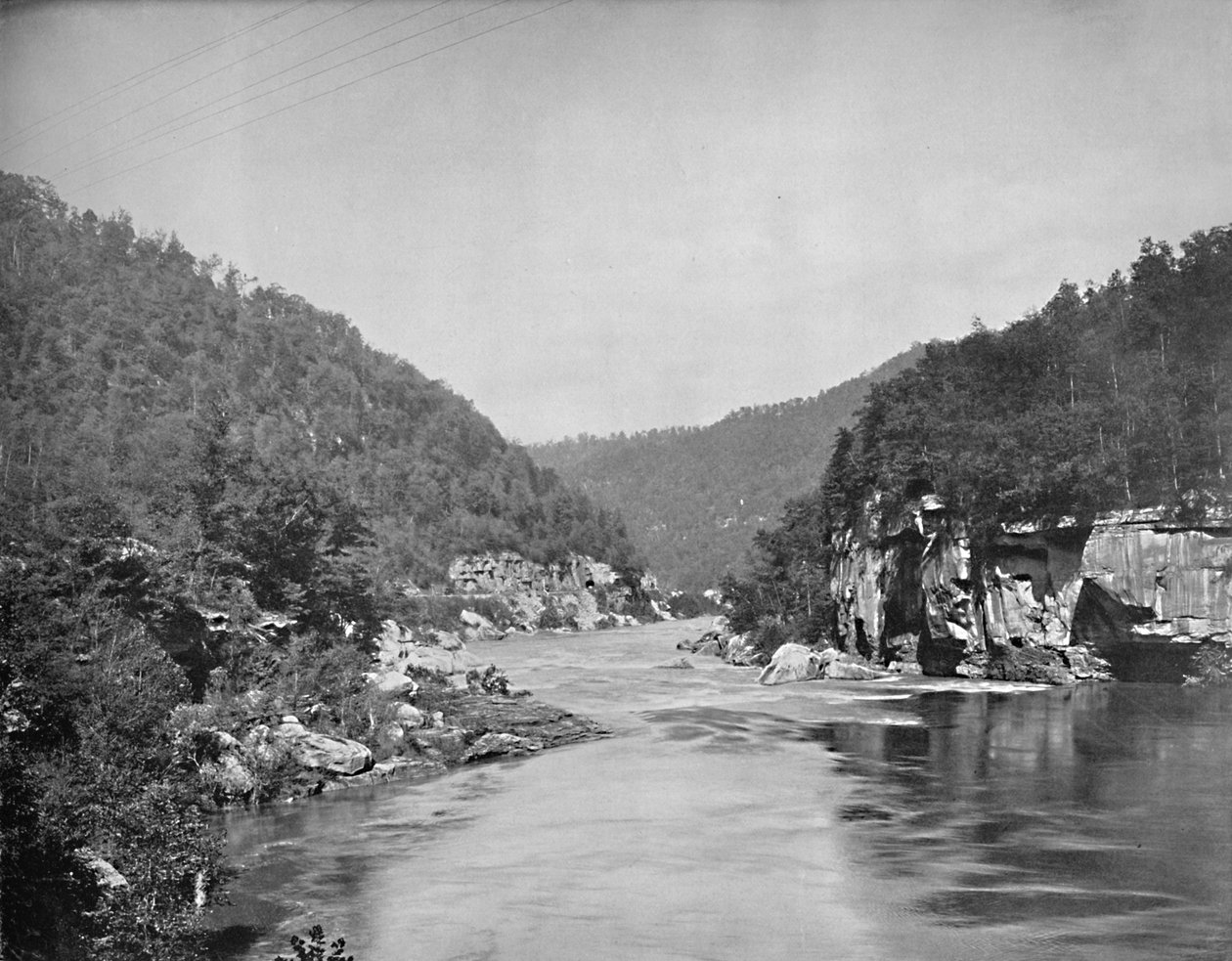 Dragon Gorge ، New River ، West Virginia ، c1897. بواسطة غير معروف