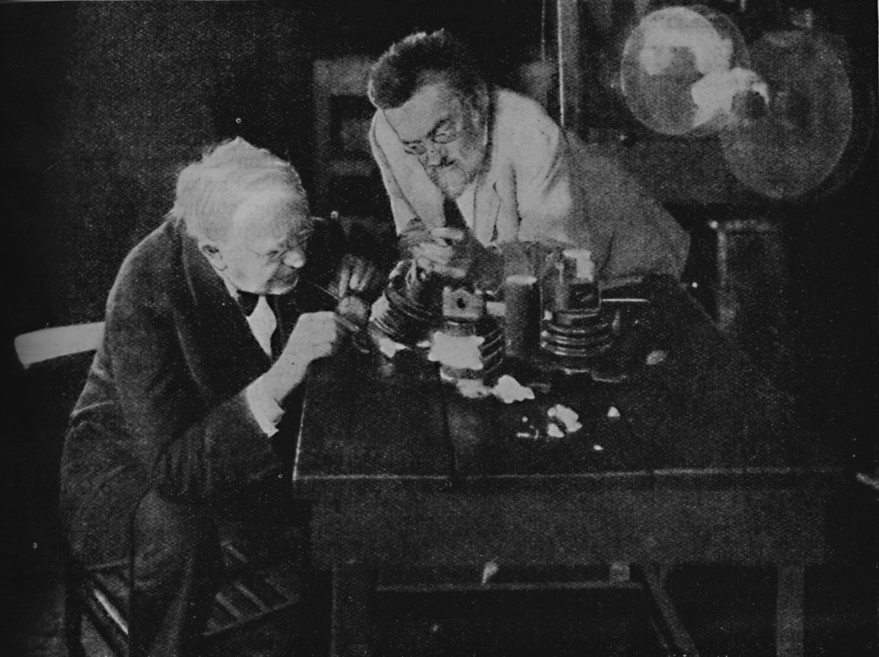 اديسون وستينميتز يتعاونان لتحقيق النجاح ، 1922 ، c1925 بواسطة غير معروف