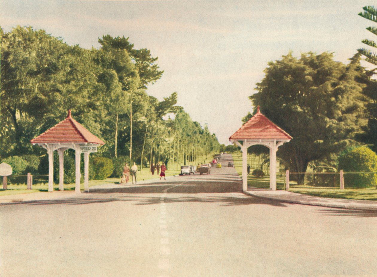 مدخل حديقة الملوك ، عام 1947. بواسطة غير معروف