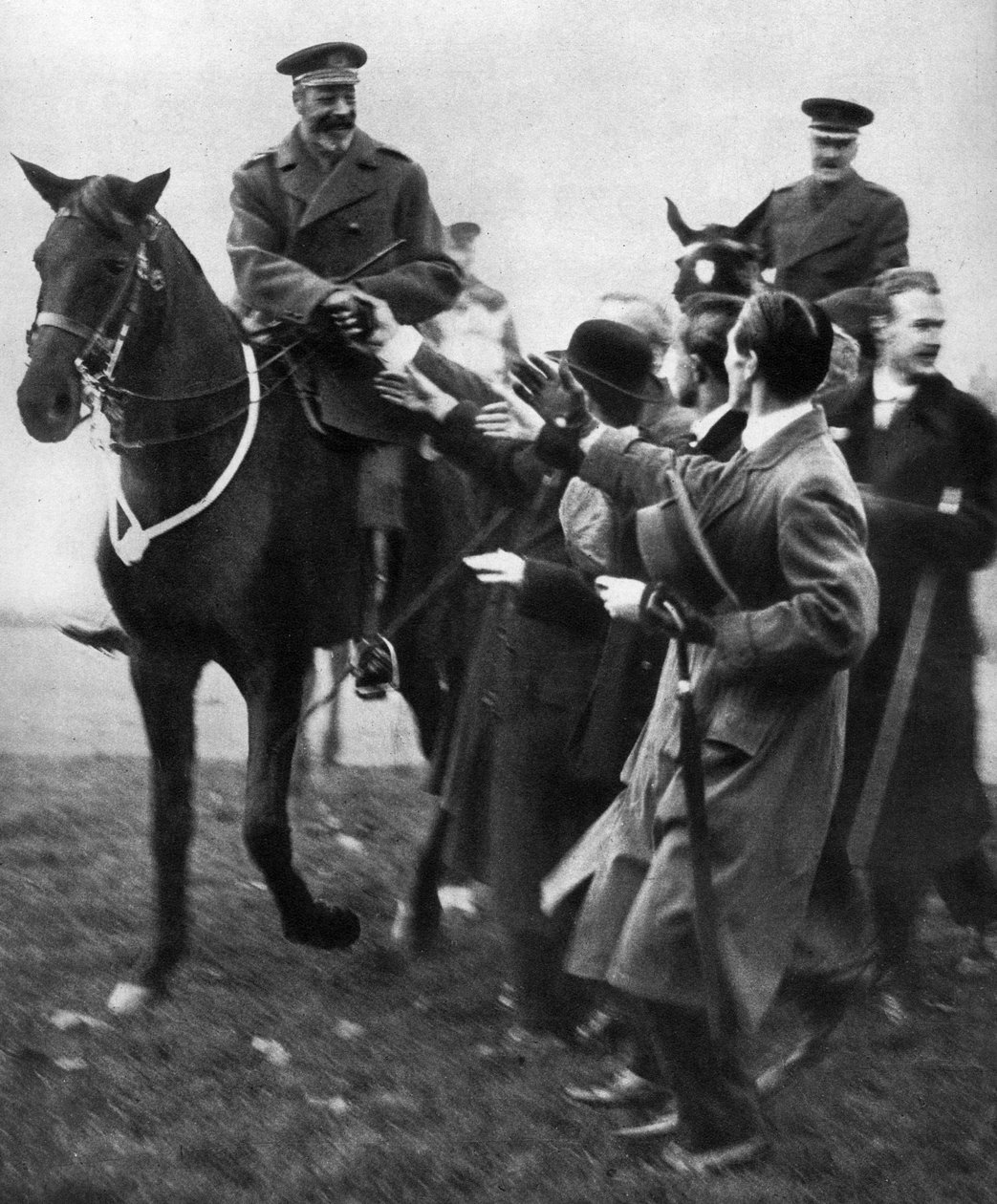 رجال الخدمة السابقة والملك ، مراجعة 20000 رجل شارة فضية في هايد بارك ، لندن ، 1935 بواسطة غير معروف