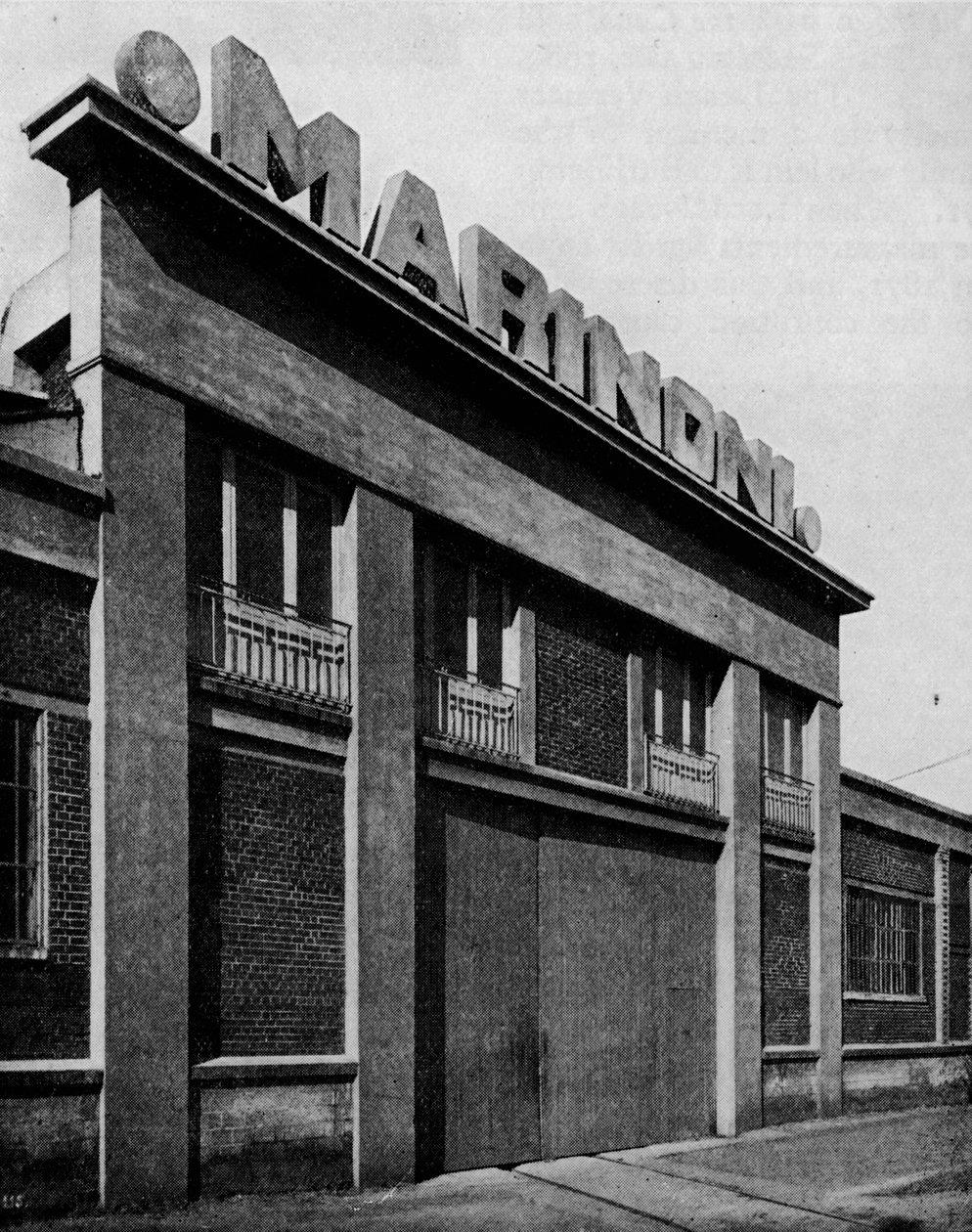 واجهة Ateliers Marinoni ، مهندسو Montataire Oise ، Perret Freres ، c1928 بواسطة غير معروف
