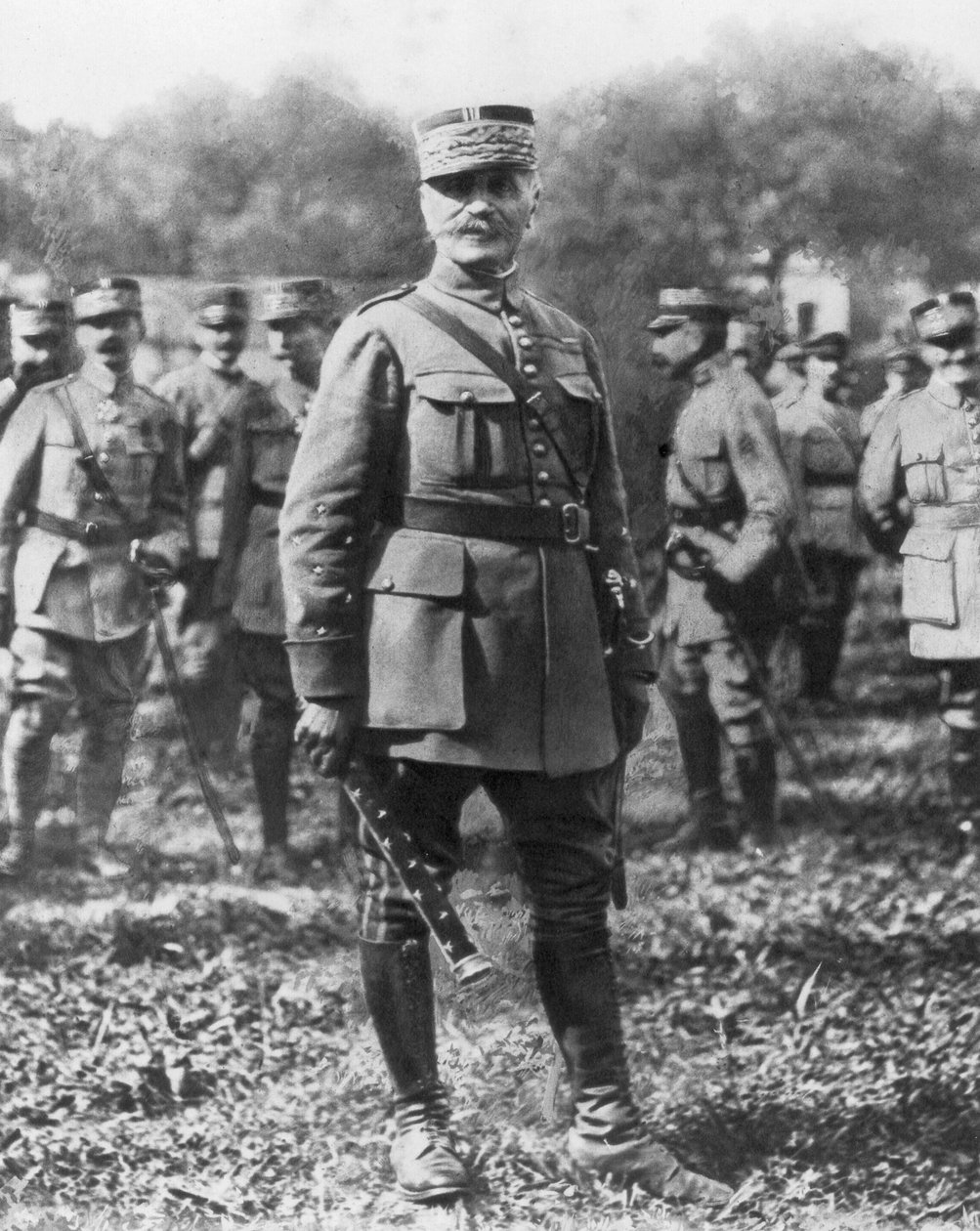 فرديناند فوش ، الجنرال الفرنسي والقائد الأعلى للحلفاء في الحرب العالمية الأولى ، 1918 بواسطة غير معروف