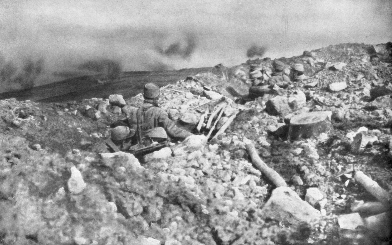 هجوم مدفعي فرنسي على سلسلة جبال إيبارج ، بالقرب من فردان ، فرنسا ، 2 أغسطس 1915 بواسطة غير معروف