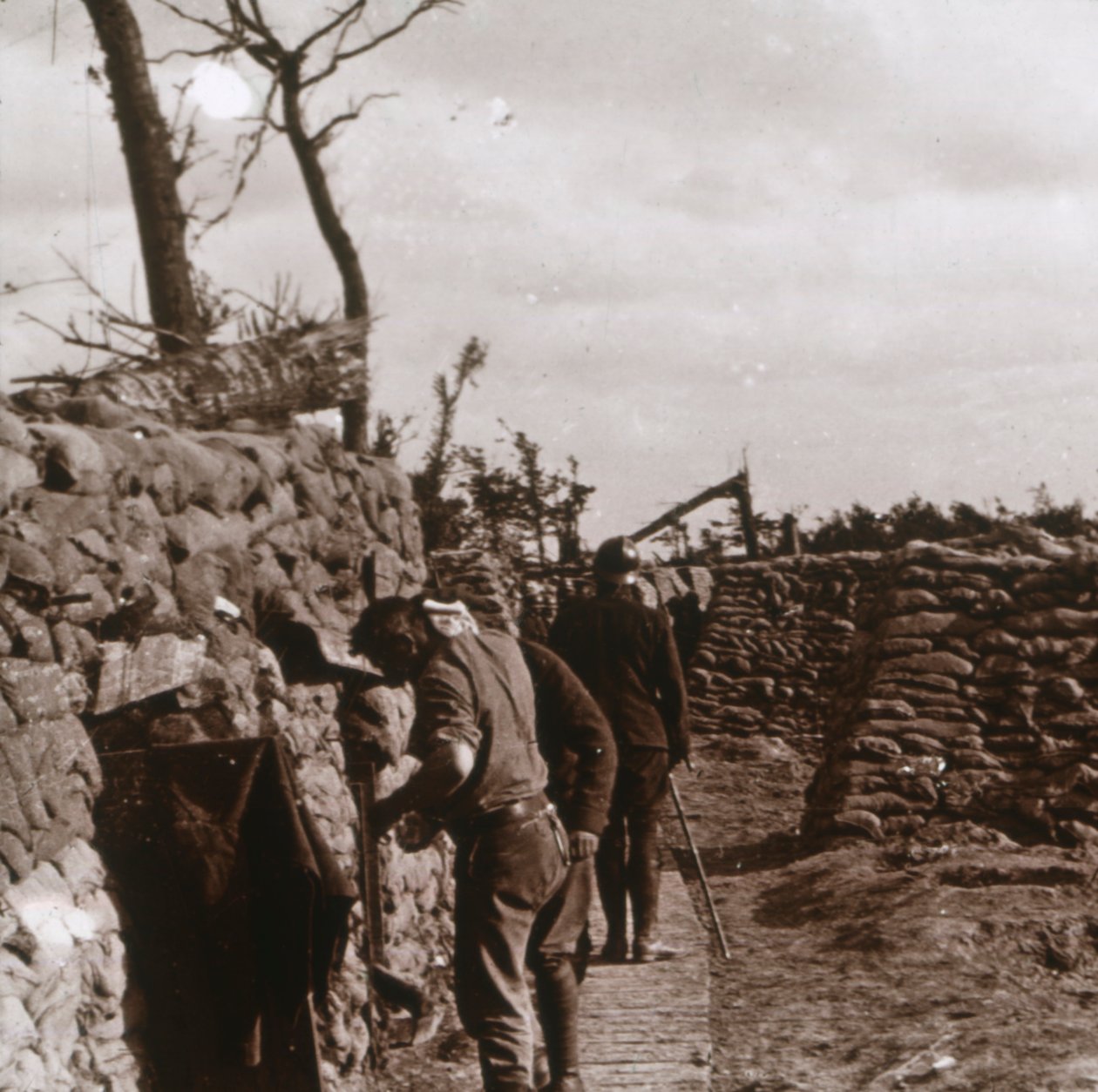الخط الأمامي ، ديكسميود ، بلجيكا ، c1914-c1918 بواسطة غير معروف