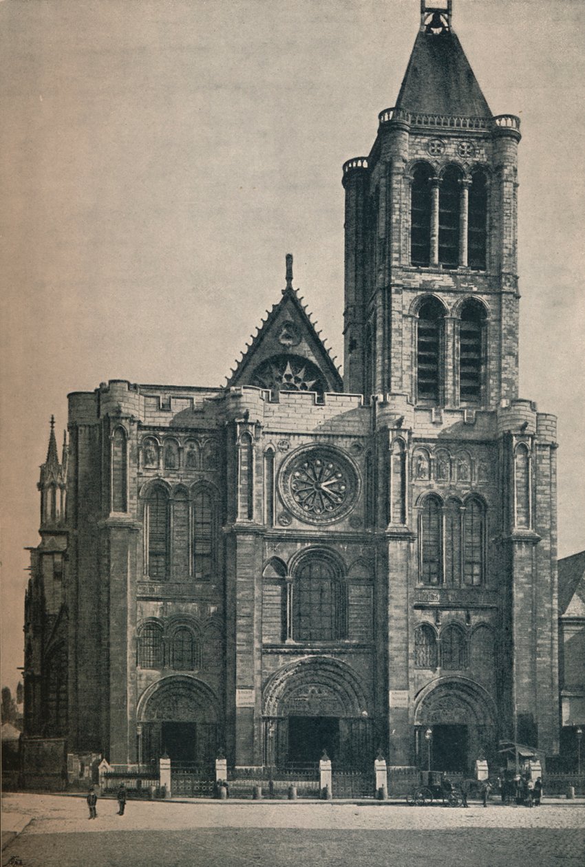أمام كنيسة دير سانت دينيس ، مكان الدفن للملوك الفرنسيين ، c1906 ، 1907 بواسطة غير معروف