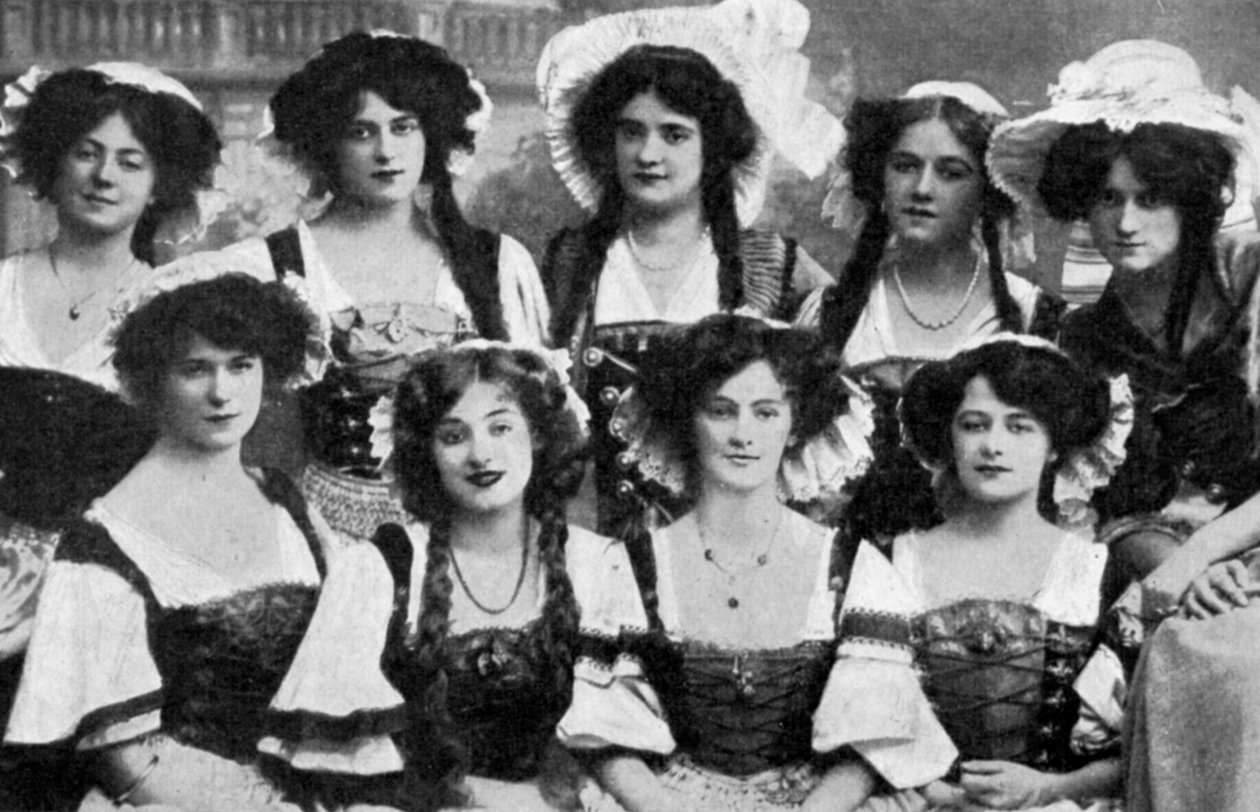 Gaiety Girls 1908 1951 بواسطة غير معروف