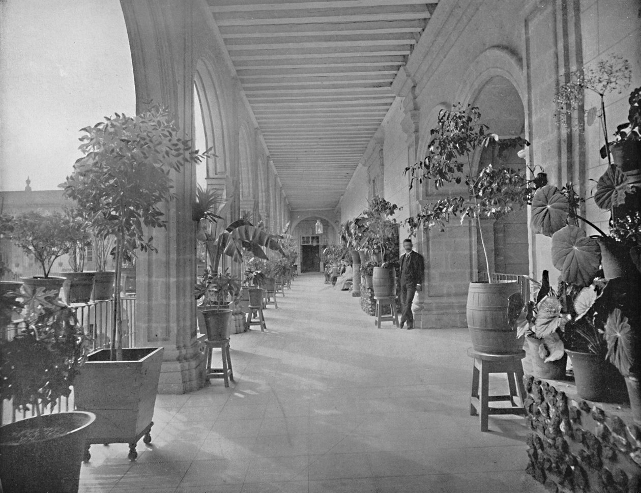 معرض مدرسة LA Paz Vizeainas ، مدينة المكسيك ، c1897. بواسطة غير معروف