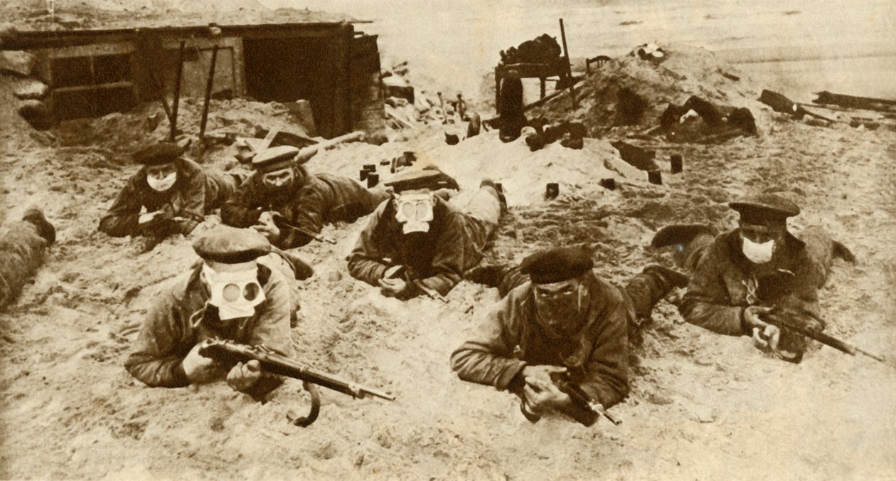 القوات البحرية الألمانية ترتدي أجهزة التنفس الصناعي ، الحرب العالمية الأولى ، 1915 ، 1935. بواسطة غير معروف
