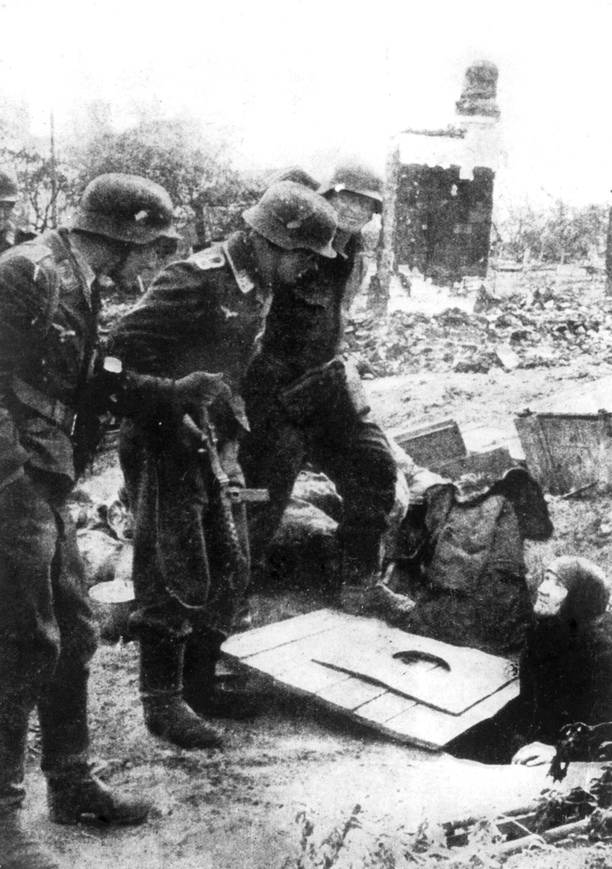 القوات الألمانية تدخل ستالينجراد ، روسيا ، سبتمبر 1942 بواسطة غير معروف
