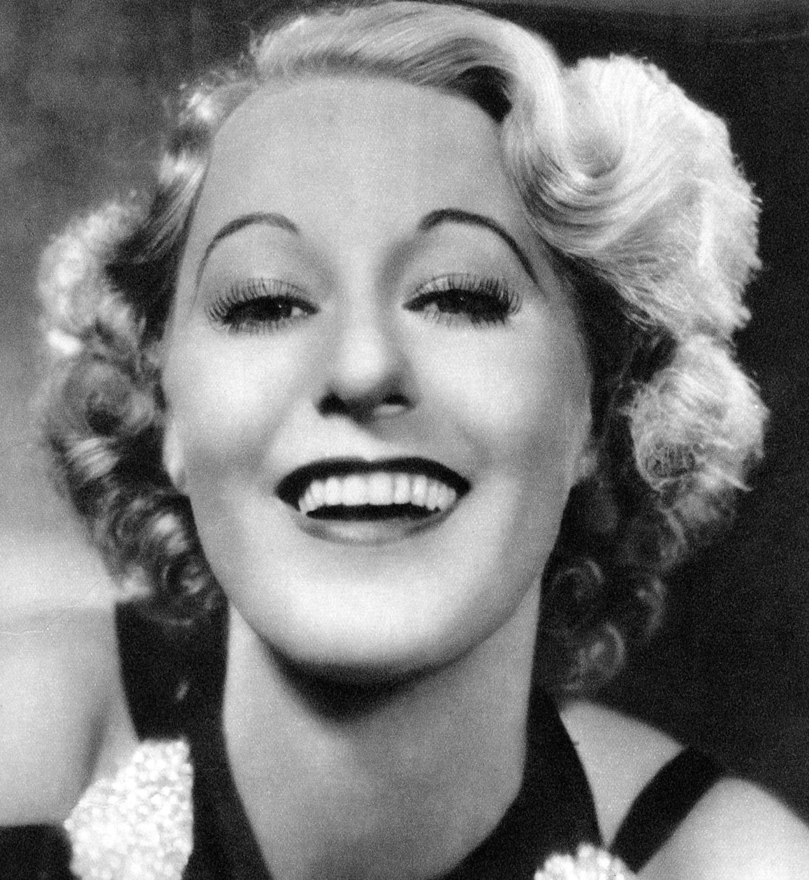 غريس مور ، الأوبرا الأمريكية الأوبرالية وممثلة الأفلام ، 1934-1935 بواسطة غير معروف