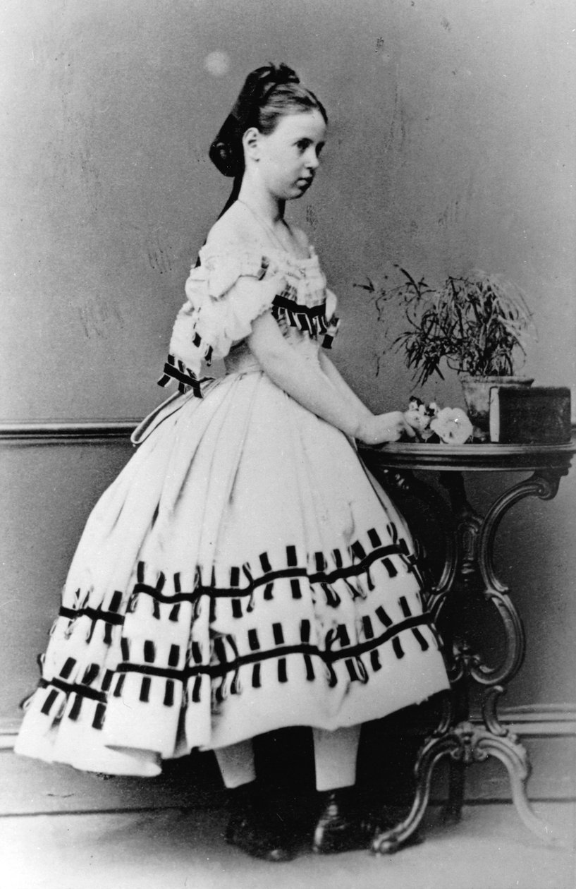الدوقة الكبرى ماريا أليكساندروفنا من روسيا ، c1861-c1864 بواسطة غير معروف