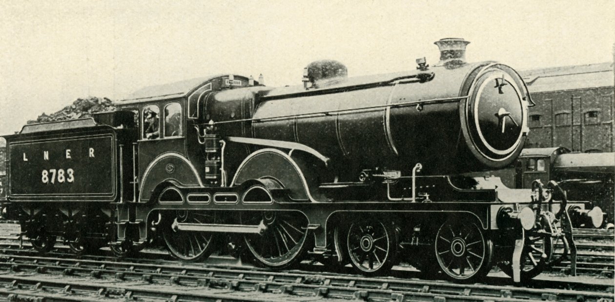 النوع الشرقي العظيم 4-4-0 في كسوة خاصة للقطارات الملكية ، c1930. بواسطة غير معروف