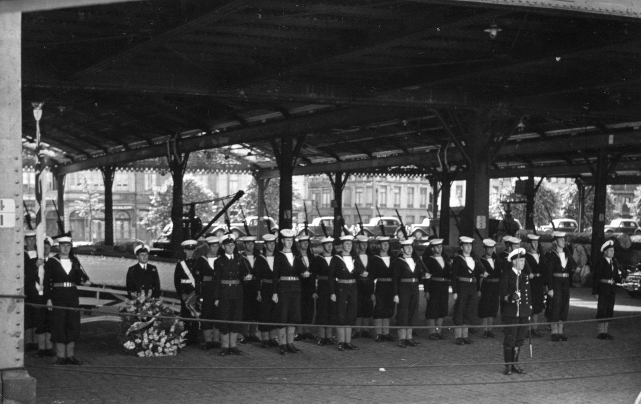 حرس الشرف من HMS Sirius ، أنتويرب ، c1946-c1949 بواسطة غير معروف
