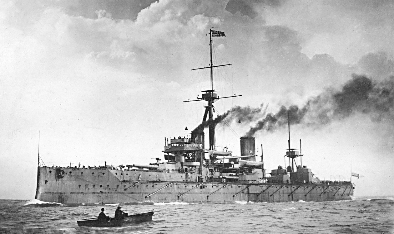 HMS Dreadnought (صورة b / w) بواسطة غير معروف