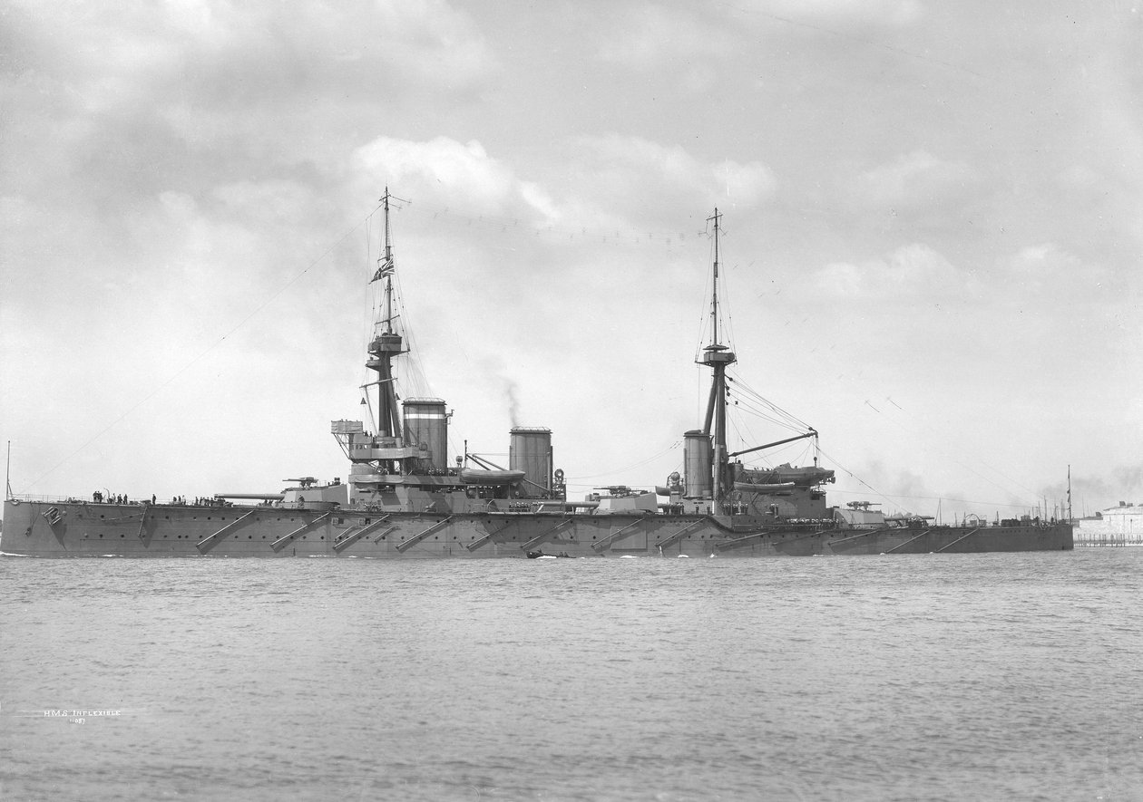 HMS غير مرن بواسطة غير معروف