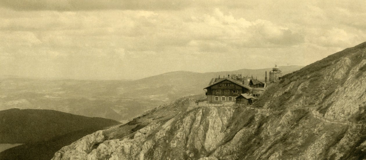 فندق على Schneeberg ، النمسا السفلى ، c1935. بواسطة غير معروف