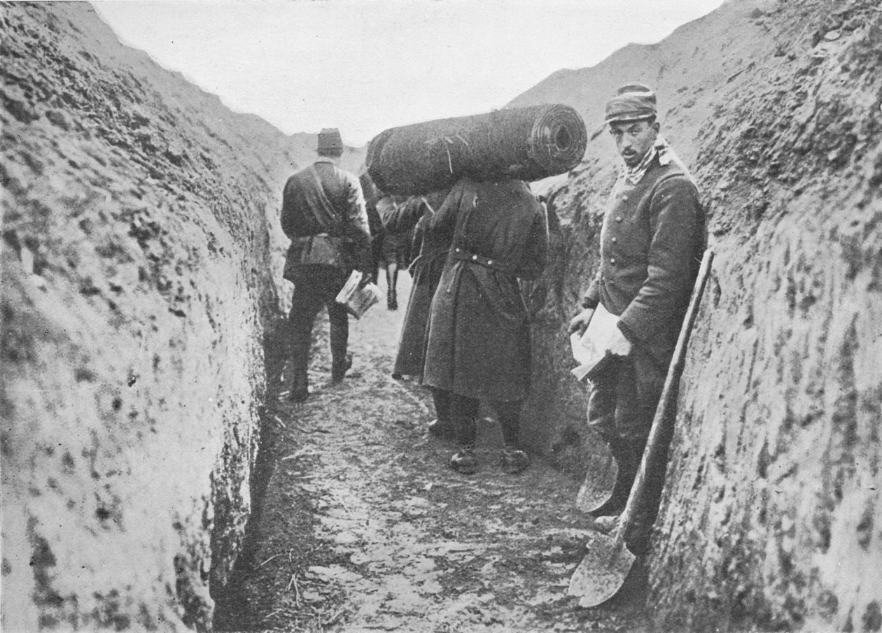 في أحد الخنادق الفرنسية عام 1914 بواسطة غير معروف