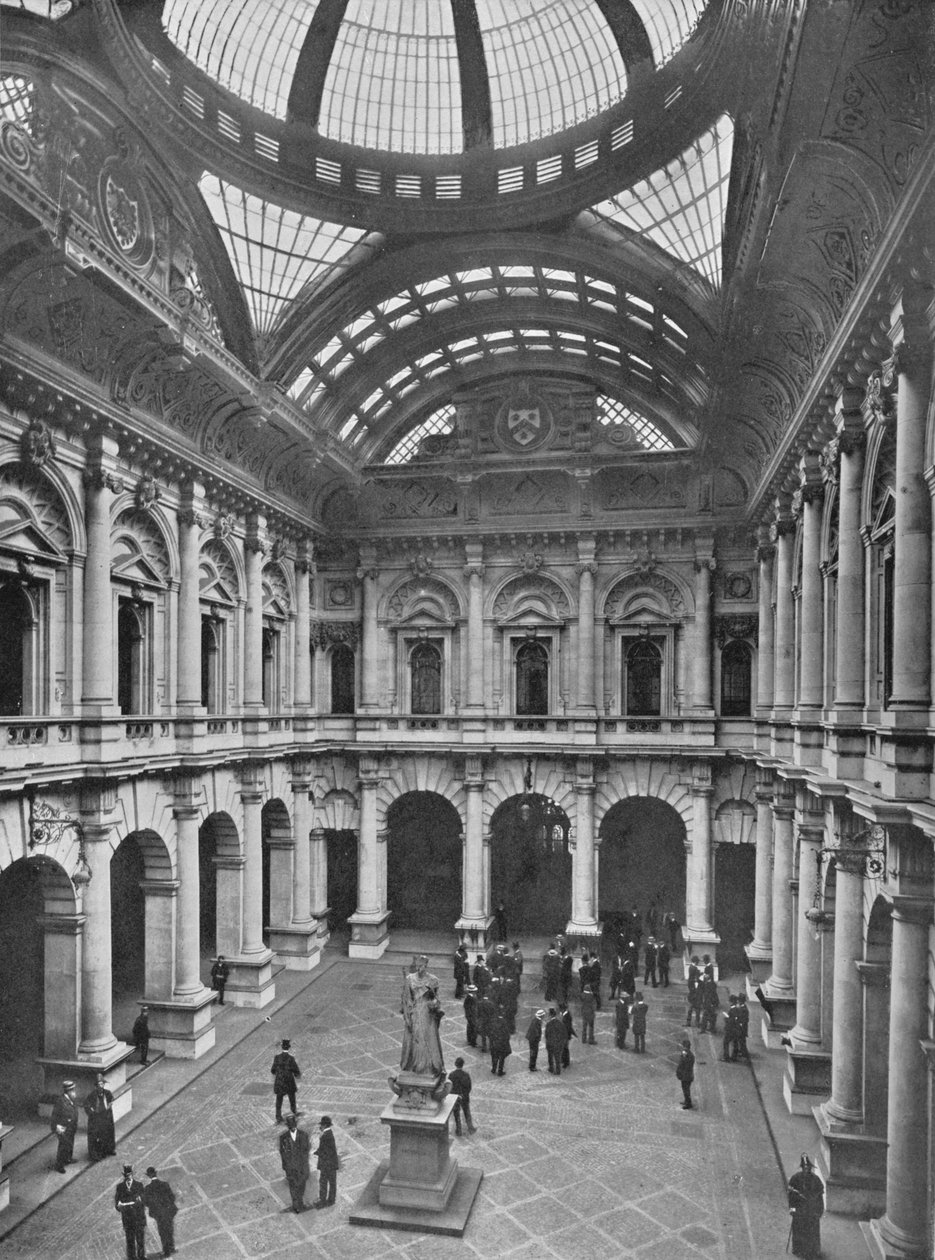 داخل التبادل الملكي ، مدينة لندن ، c1910 1911 بواسطة غير معروف