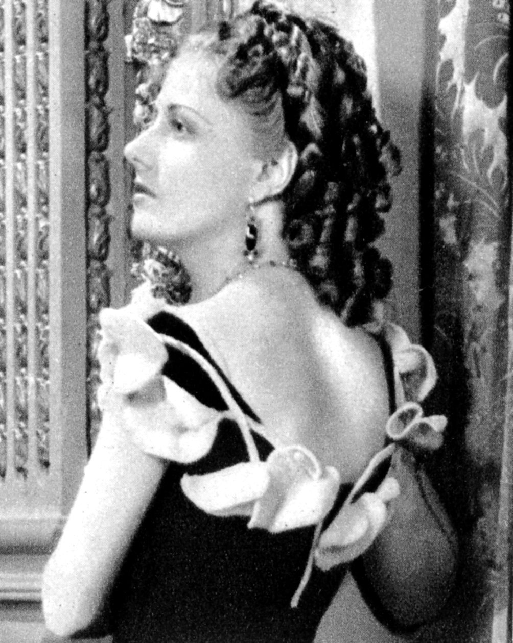 إيرين دن ، ممثلة ومغنية فيلم أمريكية ، 1934-1935 بواسطة غير معروف