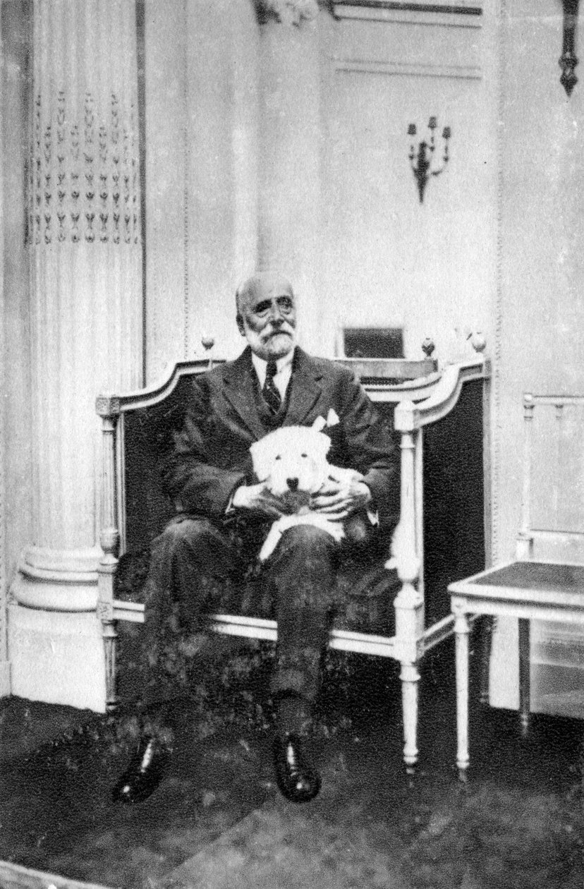جاك دوسيه ، مصمم أزياء فرنسي ، 1927 بواسطة غير معروف