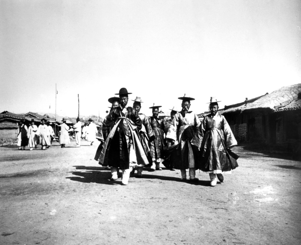 المسؤولون اليابانيون ، كوريا ، 1900 بواسطة غير معروف