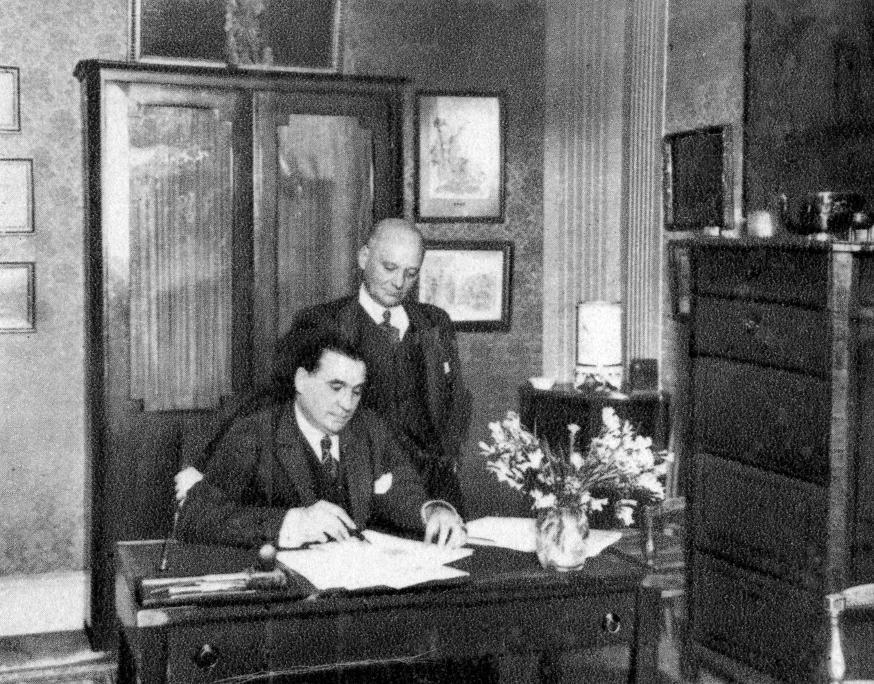 جيروم وجان شارود ، الكتاب الفرنسيون ، 1932 بواسطة غير معروف