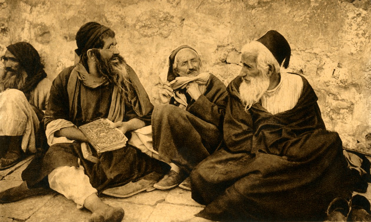 القدس - اليهود عند حائط المبكى ، c1918-c1939. بواسطة غير معروف
