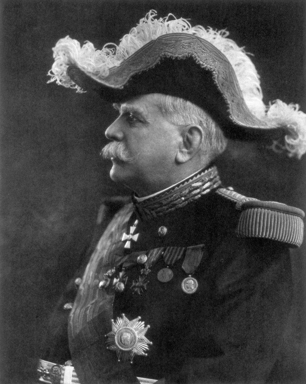 جوزيف جاك سيسير جوفر ، القائد العام للجيوش الفرنسية ، 1914-1916 ، 1926 بواسطة غير معروف