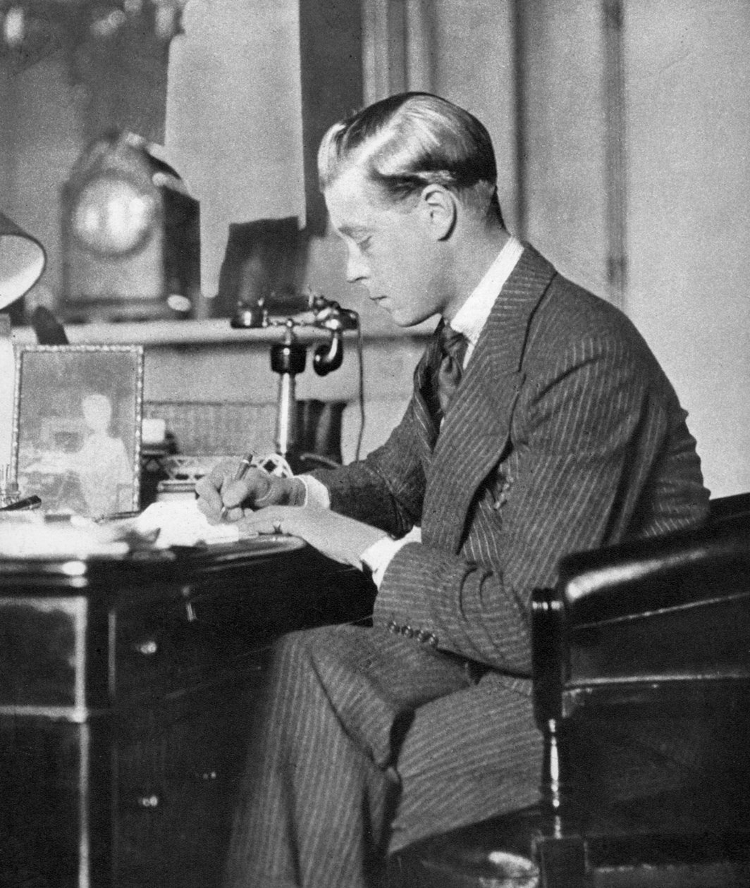 الملك إدوارد الثامن في العمل ، 1936 بواسطة غير معروف