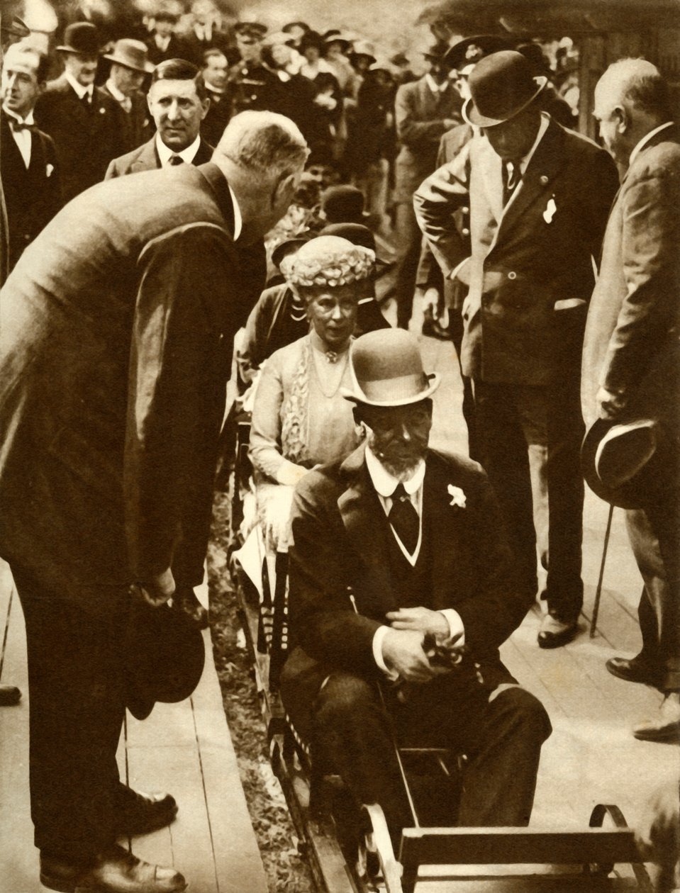 الملك جورج الخامس والملكة ماري ... معرض الإمبراطورية البريطانية ، ويمبلي ، لندن ، 1925 ، 1935. بواسطة غير معروف