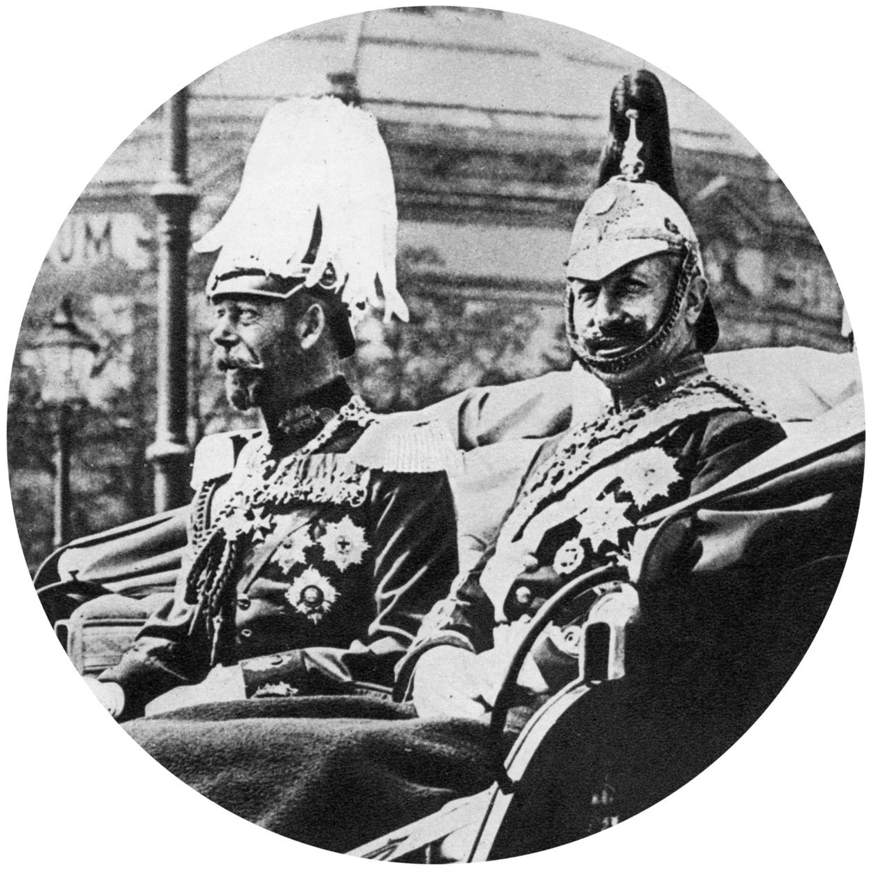 الملك جورج الخامس لبريطانيا العظمى والقيصر الألماني ، برلين ، 1913 بواسطة غير معروف