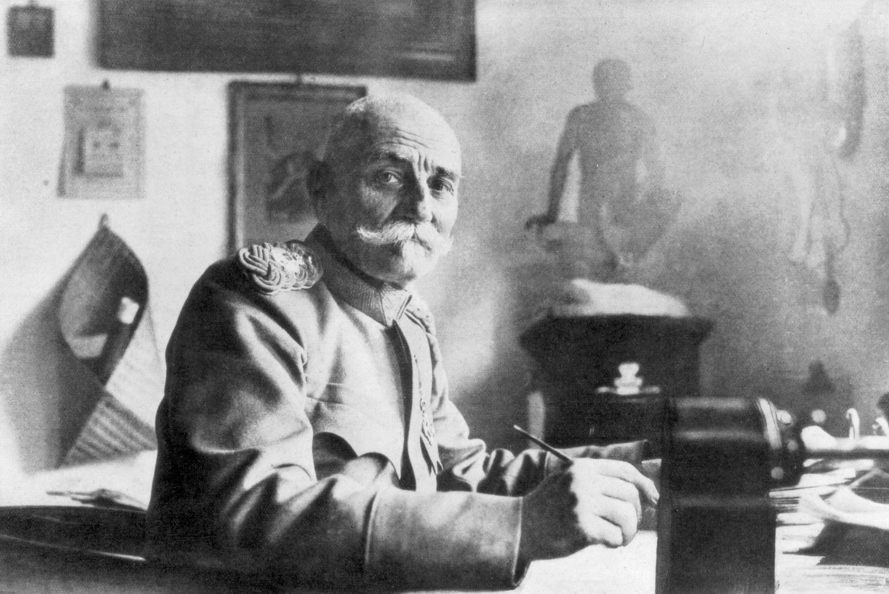 ملك صربيا بيتر الأول ، يوليو 1914 بواسطة غير معروف