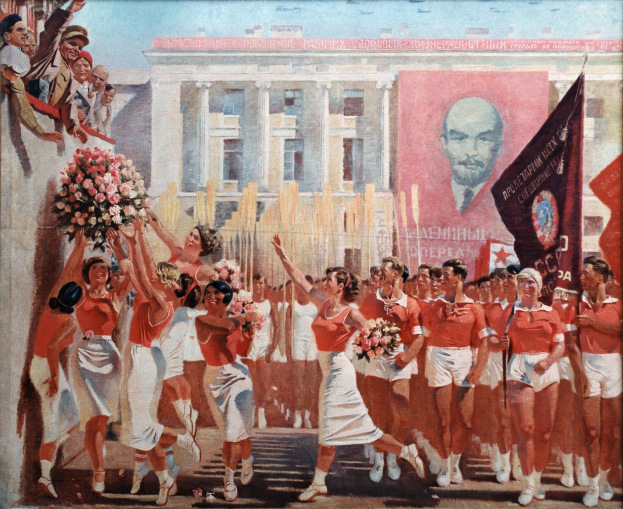 كيروف يشاهد موكبًا للرياضيين (1935) لوحة رسمها أ ، إن ، ساموخفالوف. بواسطة غير معروف