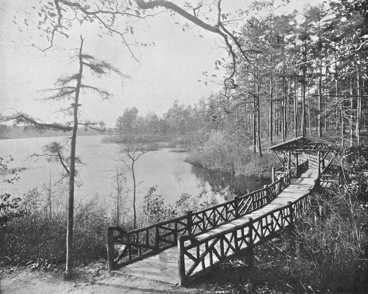 Kissing Bridge، Lakewood، New Jersey، USA، c1900. بواسطة غير معروف