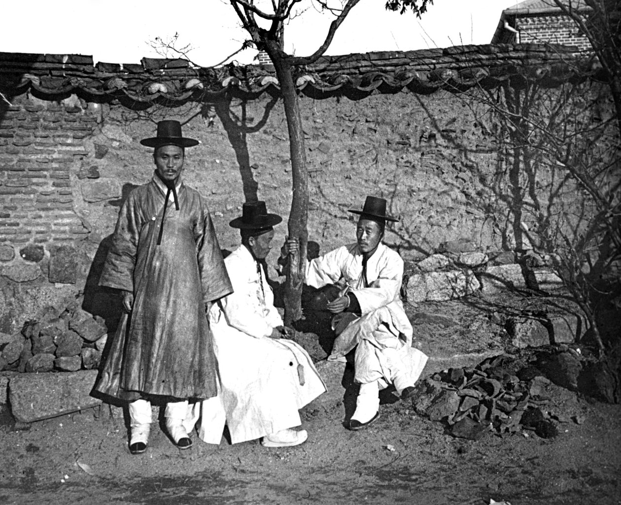 رجال كوريون ، 1900 بواسطة غير معروف