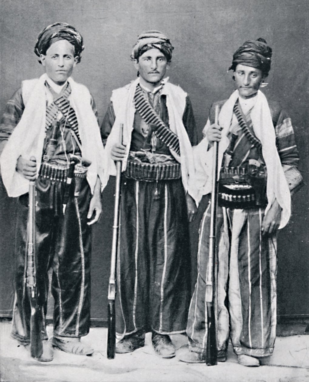 عمداء الجبال الكردية ، أرمينيا ، 1902 بواسطة غير معروف