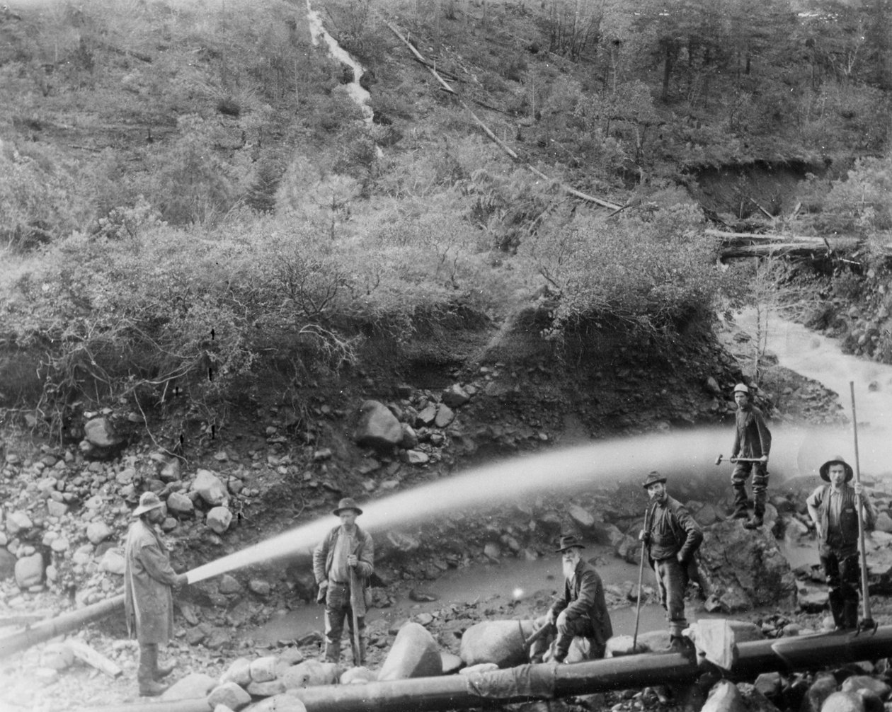 طاقم La Grange Mine ، كاليفورنيا ، 1890. بواسطة غير معروف