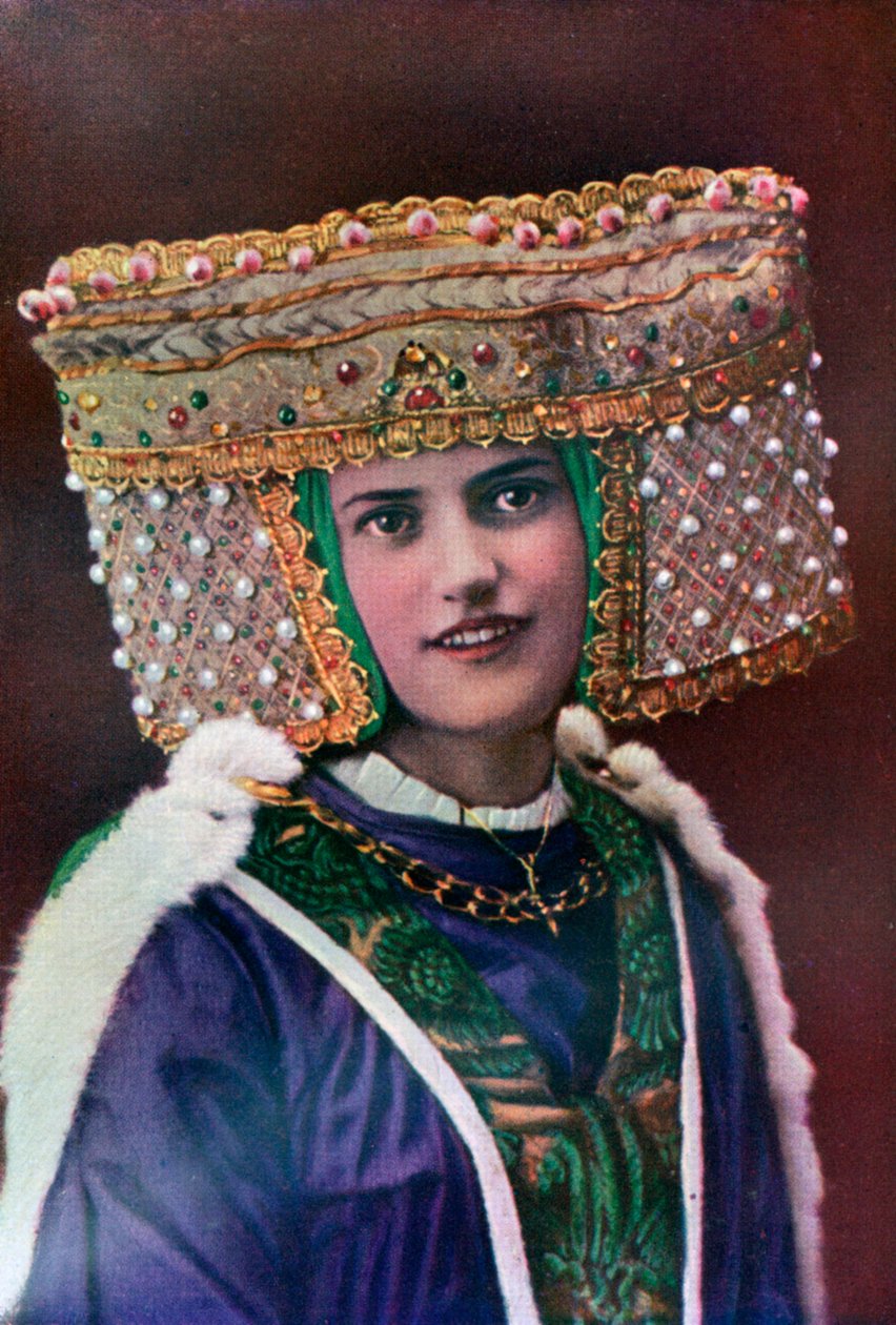 غطاء للرأس سيدة ، القرن 14 ، 1910 بواسطة غير معروف
