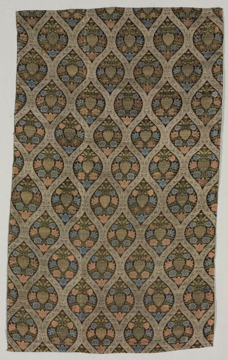 جزء لامباس مع أزهار في شعرية ogival ، 1600s. بواسطة غير معروف