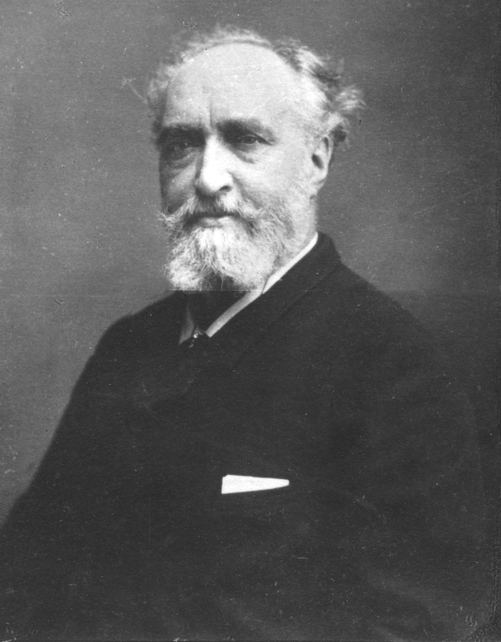 ليون بينفينو ، c1893 بواسطة غير معروف