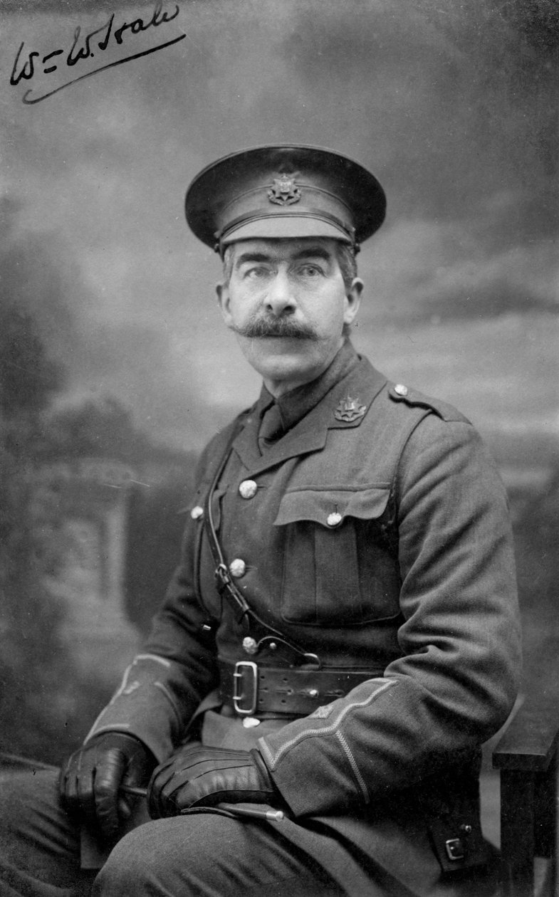 الملازم هيل ، c1915-1916 بواسطة غير معروف