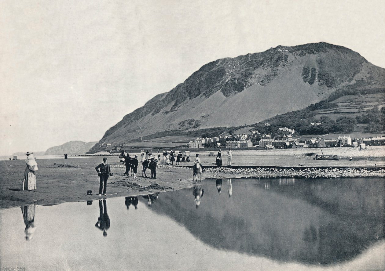 Llanfairechan - القرية وجبل Penmaenmawr ، 1895 بواسطة غير معروف