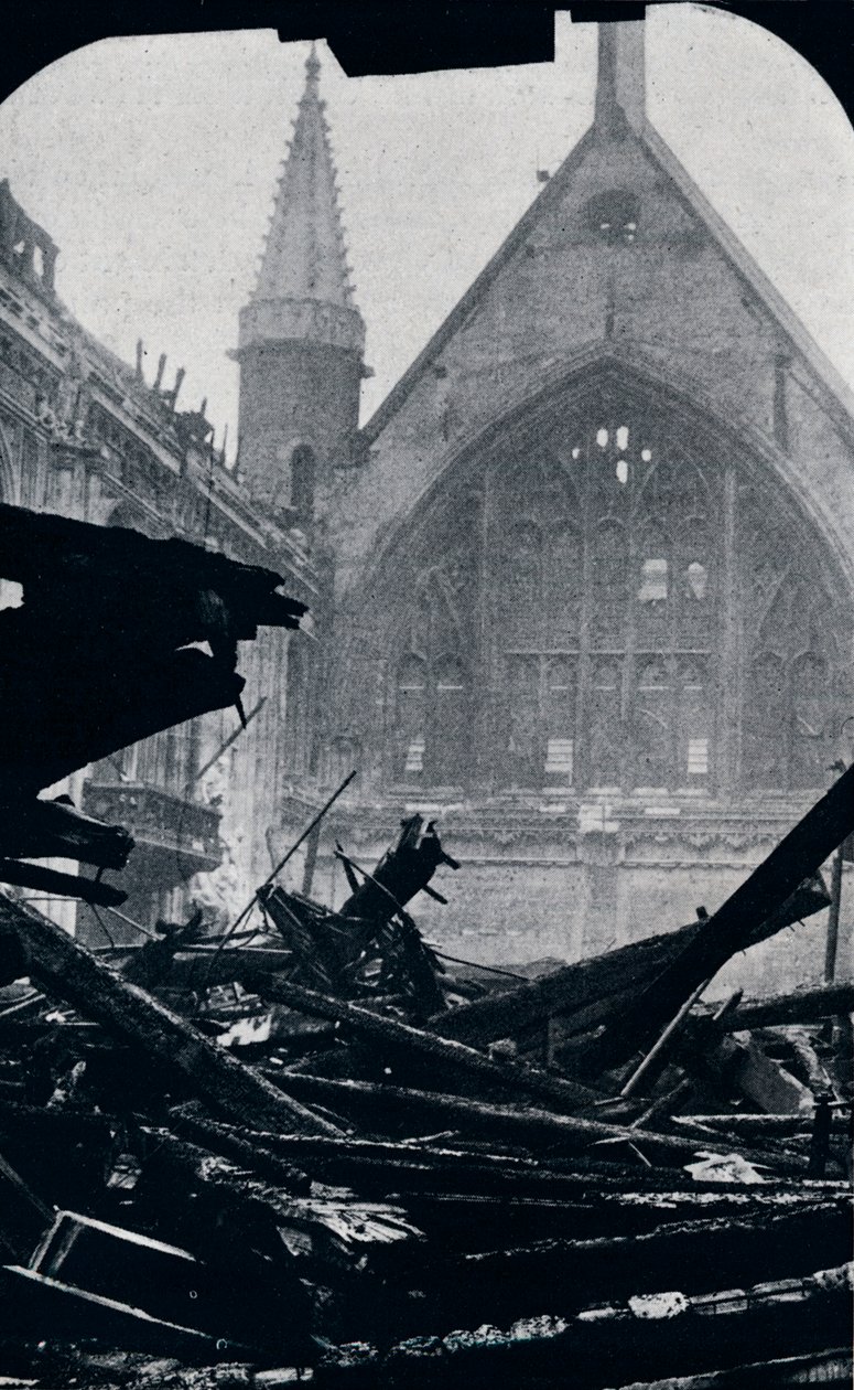 Londons Guildhall بعد حريق 29 ديسمبر 1940 بواسطة غير معروف