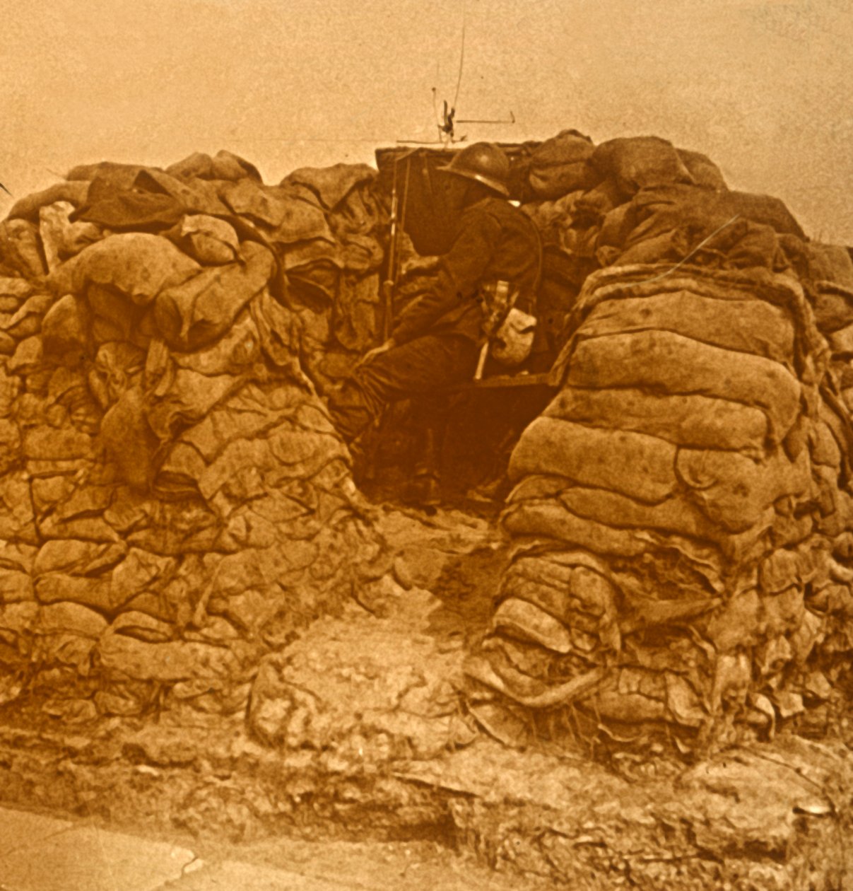 انظر على الخط الأمامي ، c1914-c1918 بواسطة غير معروف